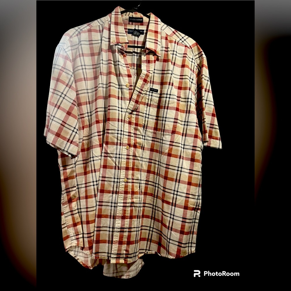 Ivy Crew shirt